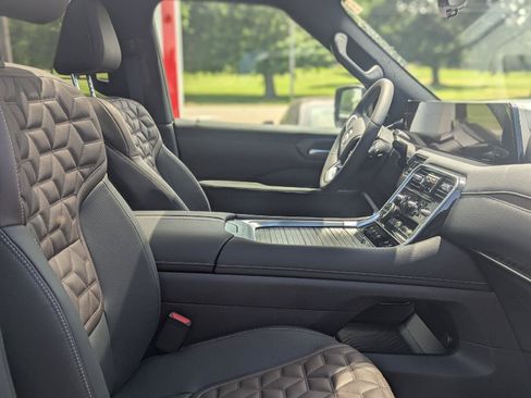 New 2026 Nissan Armada Platinum Reserve AWD/4WD image 14
