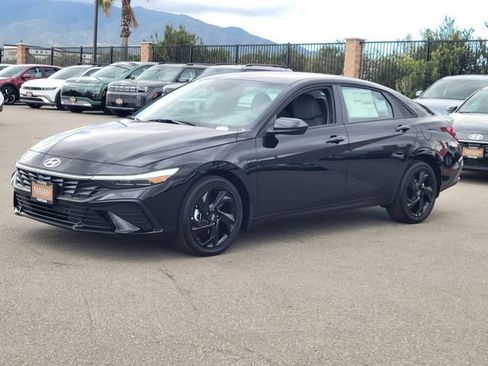 New 2026 Hyundai Elantra Sport FWD image 2