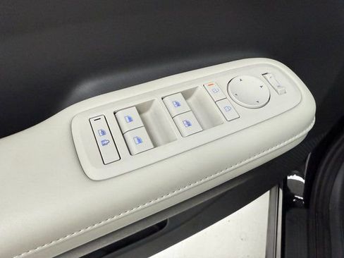 Used 2025 Hyundai Santa Fe SEL image 28