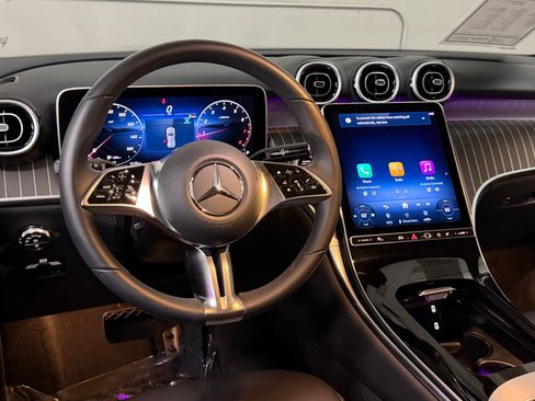 Used 2026 Mercedes-Benz GLC 300 GLC 300 image 35