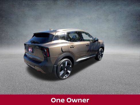 Certified 2025 Nissan Kicks SR image 10