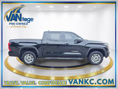 Used 2025 Toyota Tundra SR5 AWD/4WD image 5