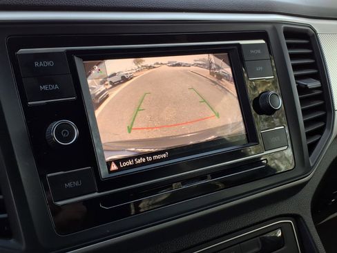 Certified 2021 Volkswagen Atlas Cross Sport S image 28