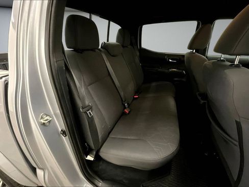 Used 2019 Toyota Tacoma TRD Sport w/ Technology Package image 26