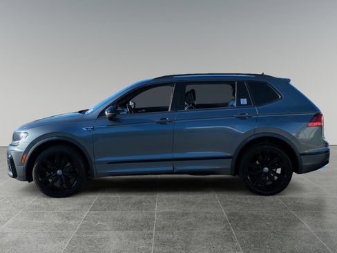 Used 2021 Volkswagen Tiguan SE R-Line image 2