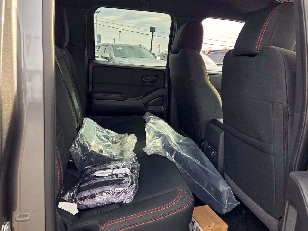 New 2027 Nissan Frontier PRO-4X w/ Pro Convenience Package AWD/4WD image 12