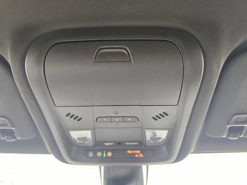 Used 2023 Chevrolet Blazer Premier image 43