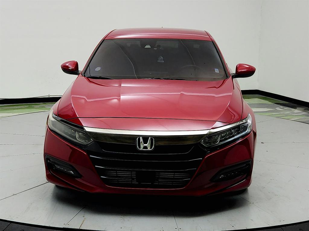 Used 2018 Honda Accord Sport image 2