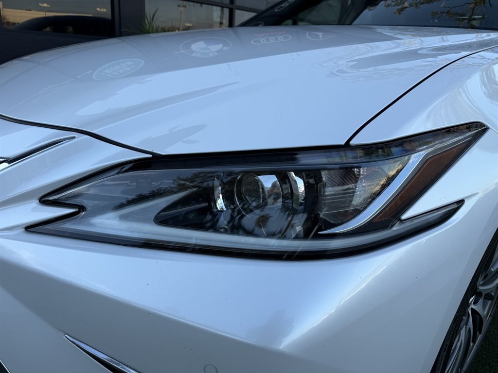 Used 2020 Lexus ES 350 w/ Premium Package FWD image 10