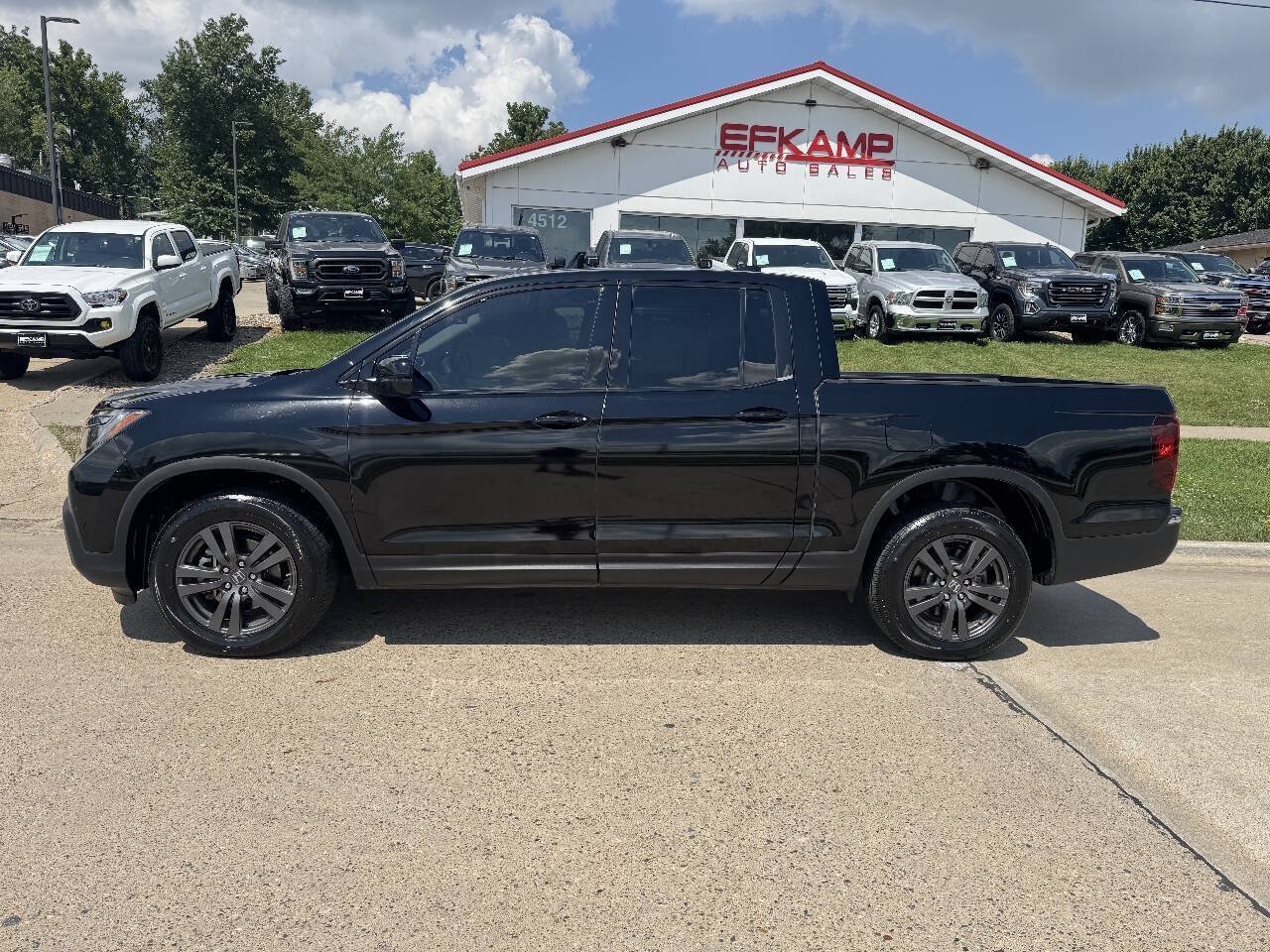 Used 2019 Honda Ridgeline Sport image 2