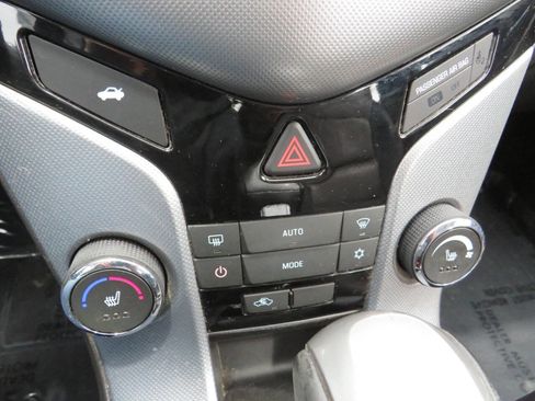 Used 2015 Chevrolet Cruze LTZ w/ Sun, Sound and Sport Package image 21