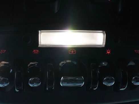 Used 2022 MINI Cooper 4-Door Hardtop FWD image 25