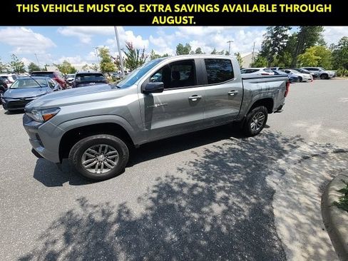 Used 2024 Chevrolet Colorado LT w/ LT Convenience Package II RWD image 7