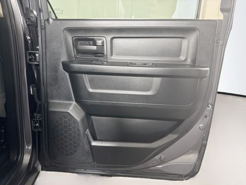 Used 2018 RAM 1500 Tradesman w/ Popular Equipment Group RWD image 27