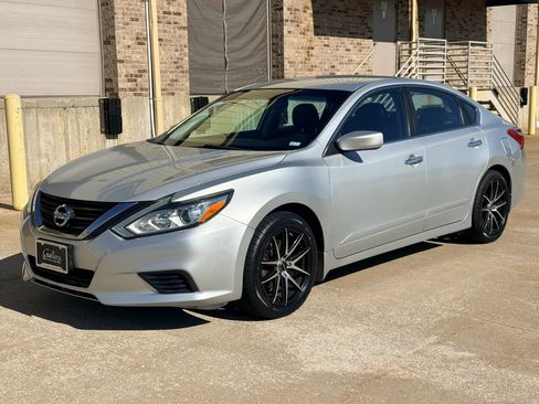 Used 2016 Nissan Altima 2.5 S w/ Power Driver Seat Package FWD image 30