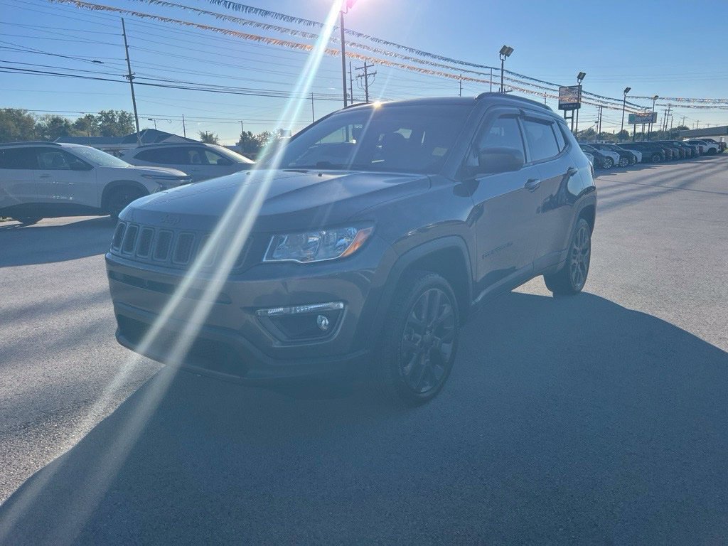Used 2021 Jeep Compass Latitude w/ Sun and Sound Group AWD/4WD image 6