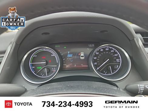 Used 2020 Toyota Camry XLE w/ Sunroof Package FWD image 24