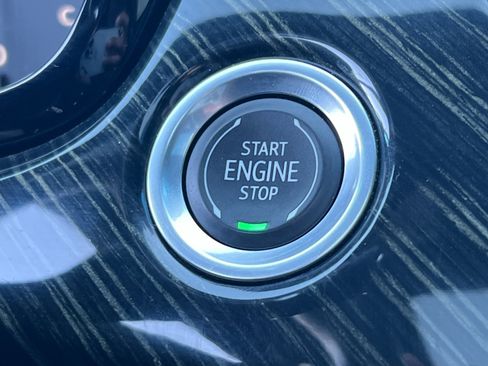 Used 2021 Cadillac XT6 Premium Luxury FWD image 24