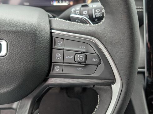 New 2026 Jeep Grand Cherokee Laredo X AWD/4WD image 18