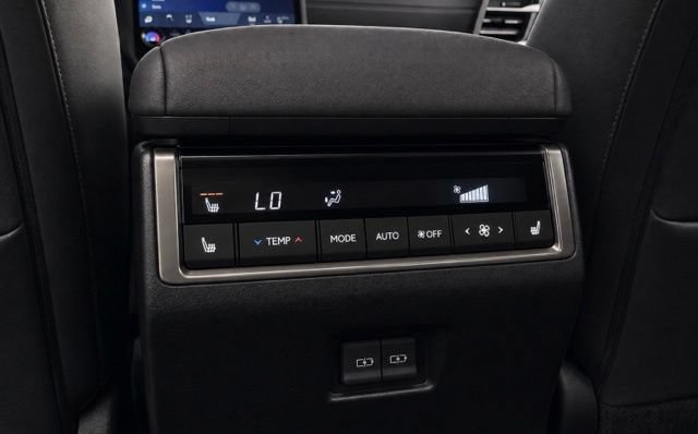 Used 2024 Lexus GX 550 w/ Accessory Package (Z1) AWD/4WD image 47
