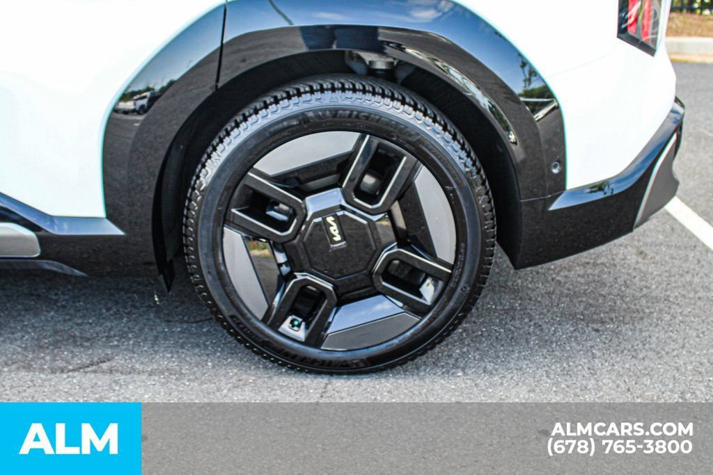 Used 2024 Kia EV9 GT-Line AWD/4WD image 15