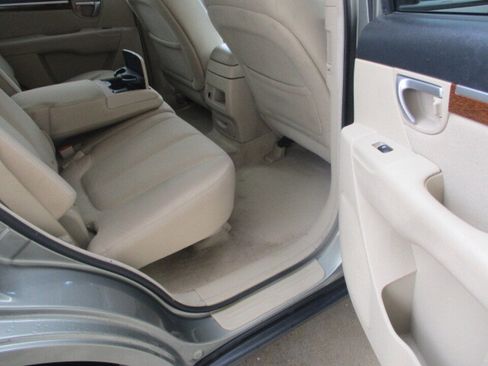Used 2009 Hyundai Santa Fe GLS image 19
