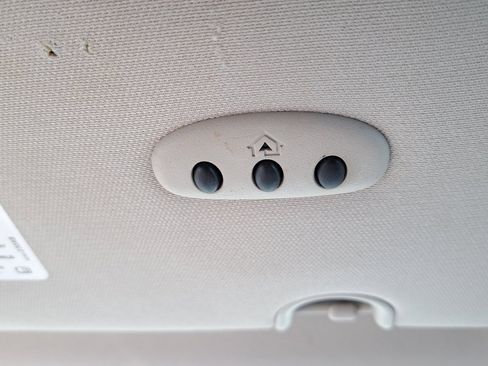 Used 2016 Chrysler Town & Country Limited w/ Trailer Tow Group image 19