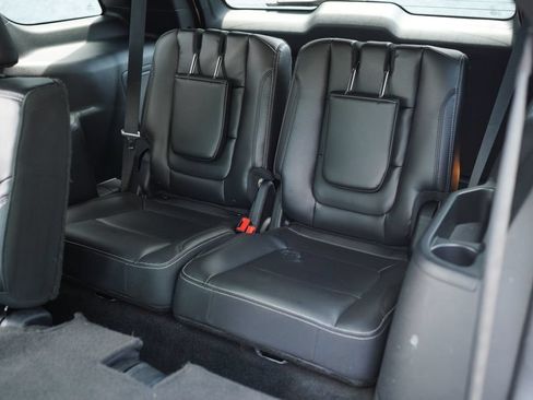 Used 2017 Ford Explorer Limited w/ Equipment Group 301A AWD/4WD image 25