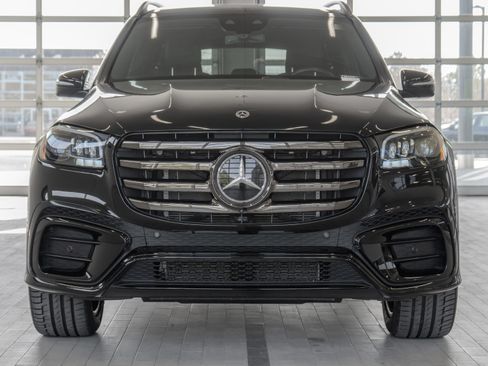 Certified 2025 Mercedes-Benz GLS 450 4MATIC w/ AMG Line Exterior image 11