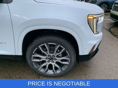 New 2026 GMC Acadia Denali Ultimate w/ LPO, Floor Liner Package image 2