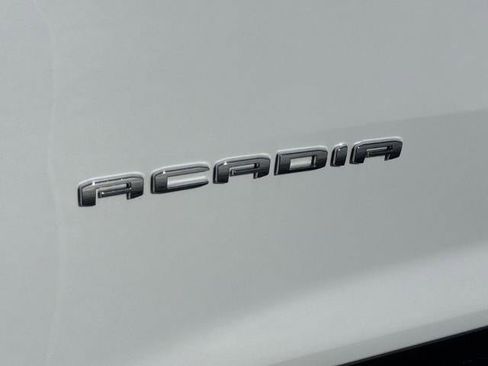 Used 2025 GMC Acadia Elevation image 32