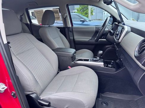 Used 2023 Toyota Tacoma SR5 RWD image 21