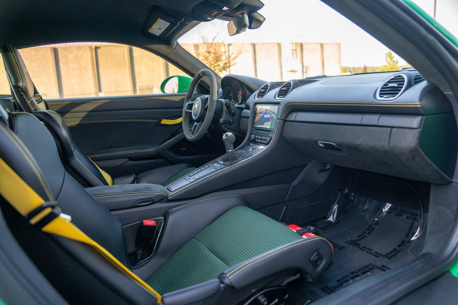 Certified 2022 Porsche 718 Cayman GT4 RWD image 25