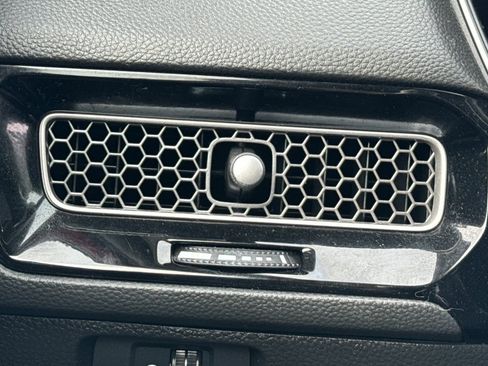 Used 2022 Honda Civic EX-L image 28