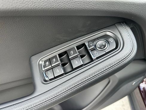 Used 2026 Porsche Macan S AWD/4WD image 22