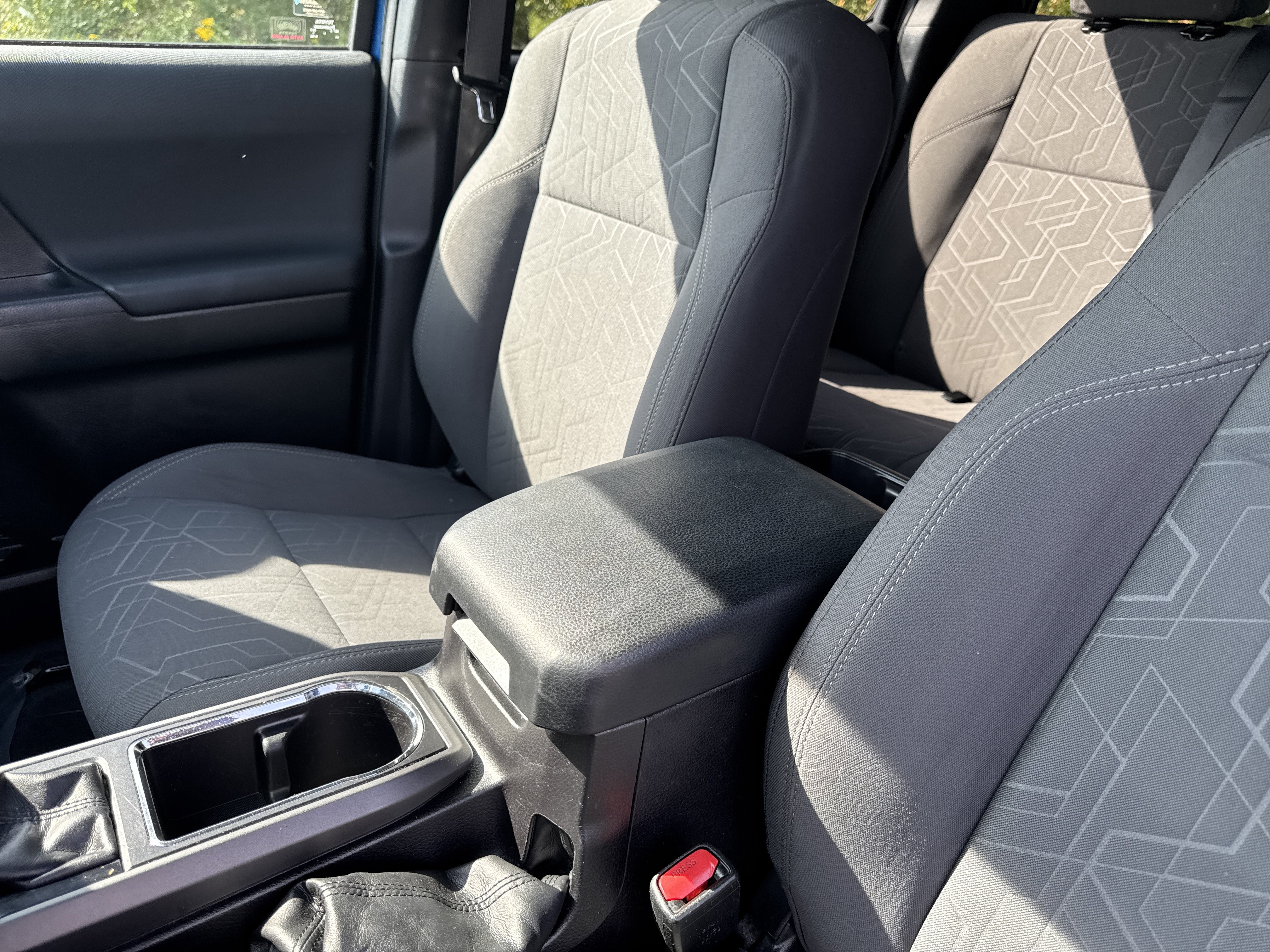 Used 2016 Toyota Tacoma TRD Off-Road w/ Towing Package AWD/4WD image 13