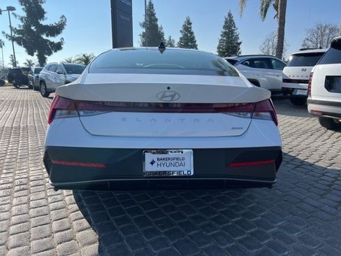 New 2026 Hyundai Elantra Blue image 25