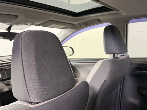 Used 2014 Toyota RAV4 XLE image 22