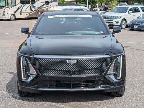 Certified 2024 Cadillac Lyriq Luxury AWD/4WD image 9