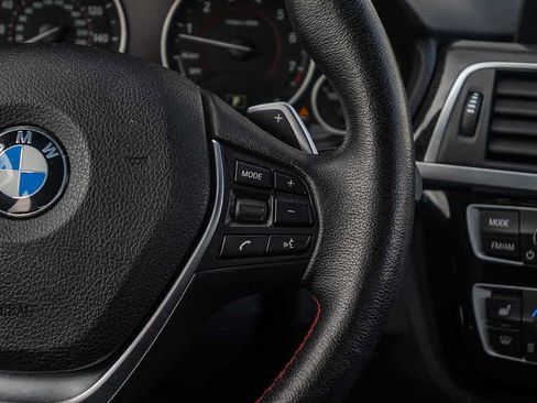 Used 2018 BMW 330i Sedan RWD image 17