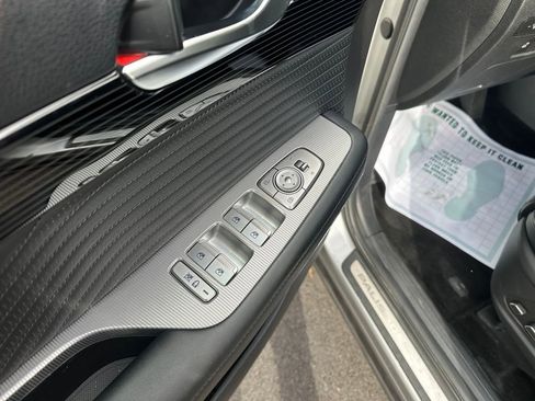 Used 2024 Hyundai Palisade Calligraphy image 16