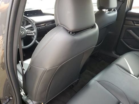 Used 2023 MAZDA MAZDA3 s FWD image 14
