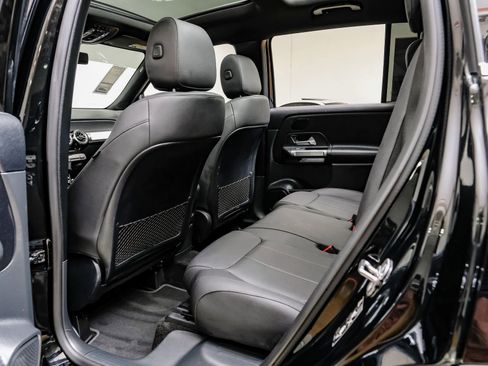 Used 2024 Mercedes-Benz GLB 250 w/ Exclusive Package image 38