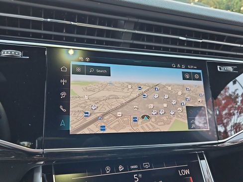 Certified 2025 Audi Q7 2.0T Premium w/ Convenience Plus Package image 26