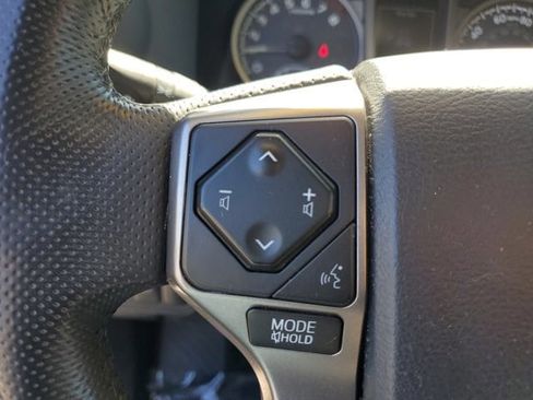 Used 2018 Toyota Tacoma SR5 image 18