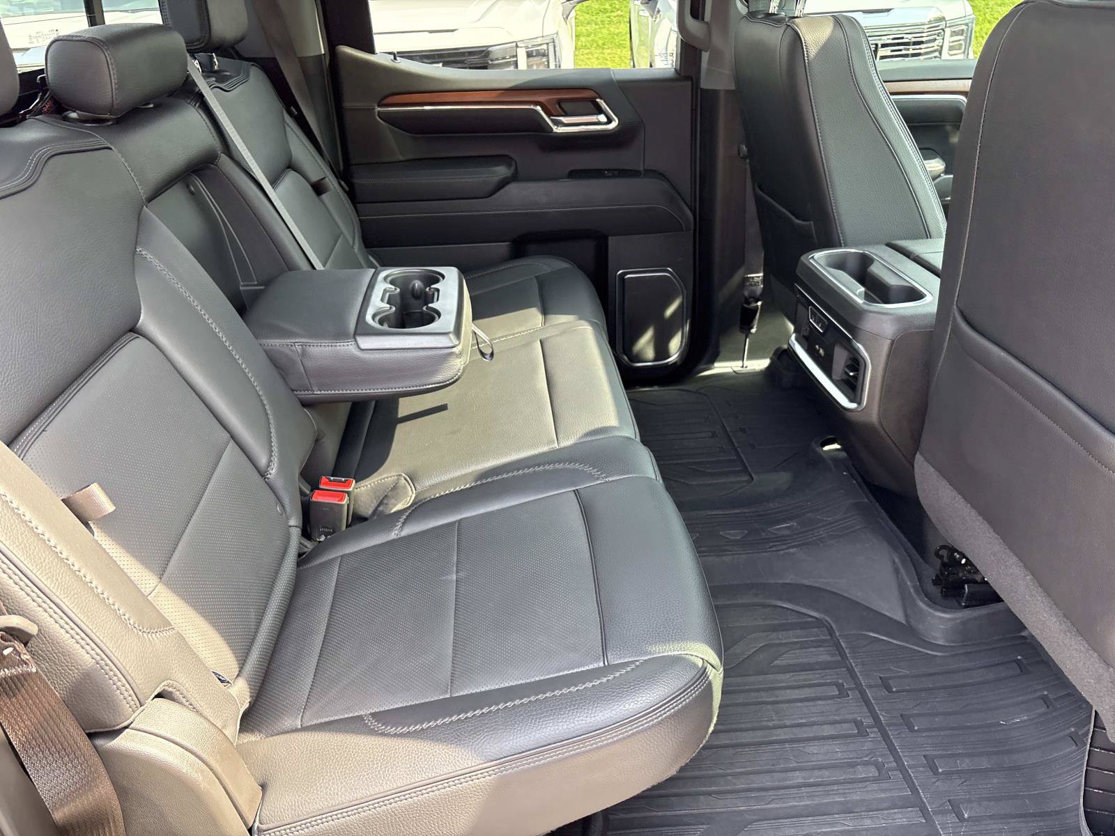 Used 2023 GMC Sierra 1500 Denali w/ Technology Package AWD/4WD image 35
