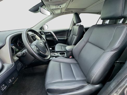 Used 2017 Toyota RAV4 Limited w/ Advanced Technology Package AWD/4WD image 13