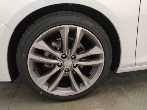 Used 2024 Chevrolet Malibu LT FWD image 31