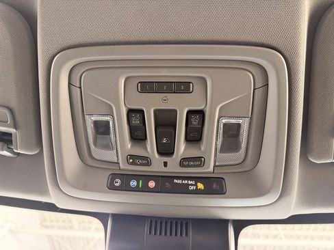 Used 2024 GMC Sierra 2500 Denali w/ Denali Reserve Package image 51