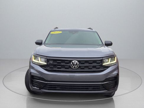 Used 2022 Volkswagen Atlas SEL R-Line image 2